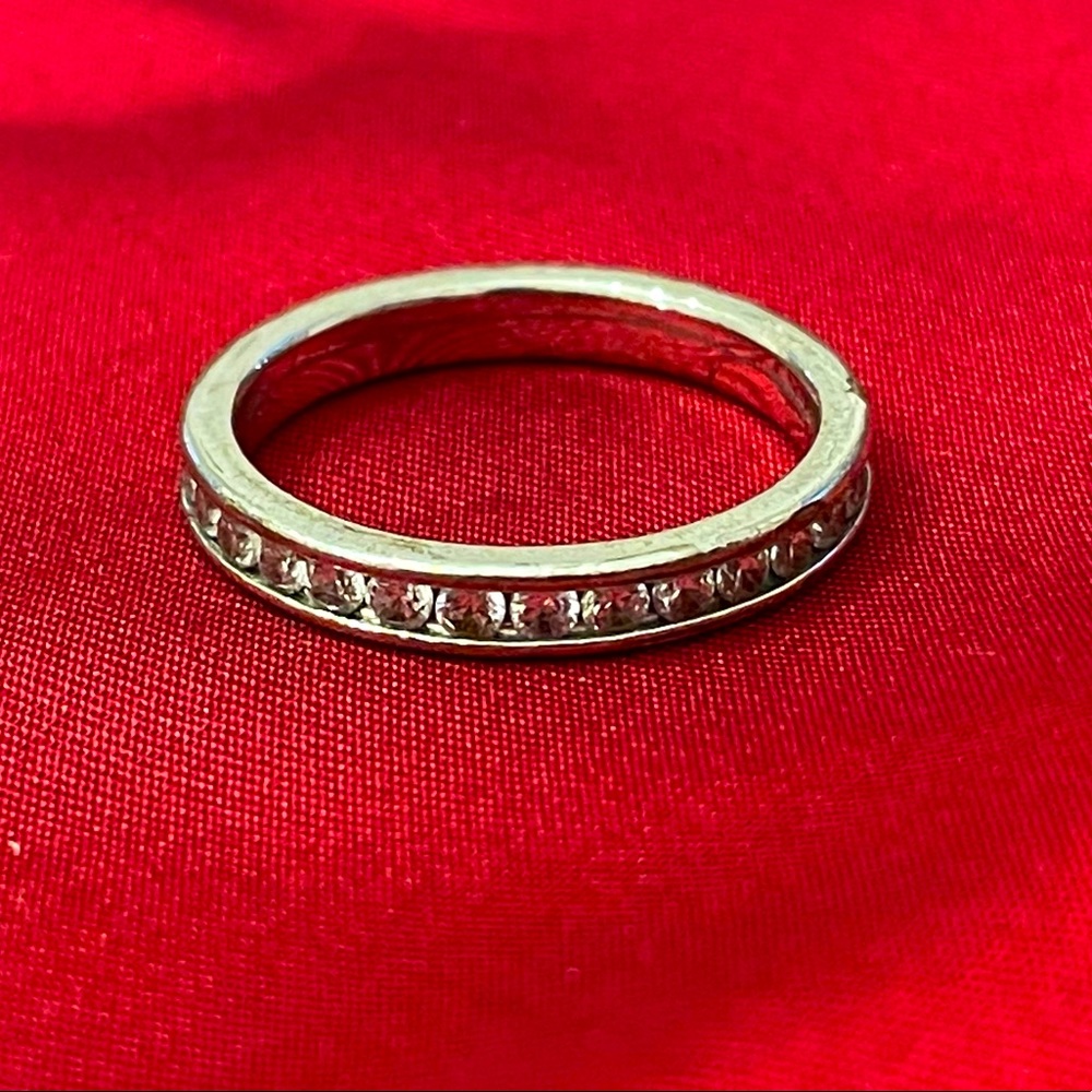 Faux diamond band